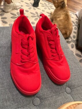 Heelys Red Low-Top Sneakers